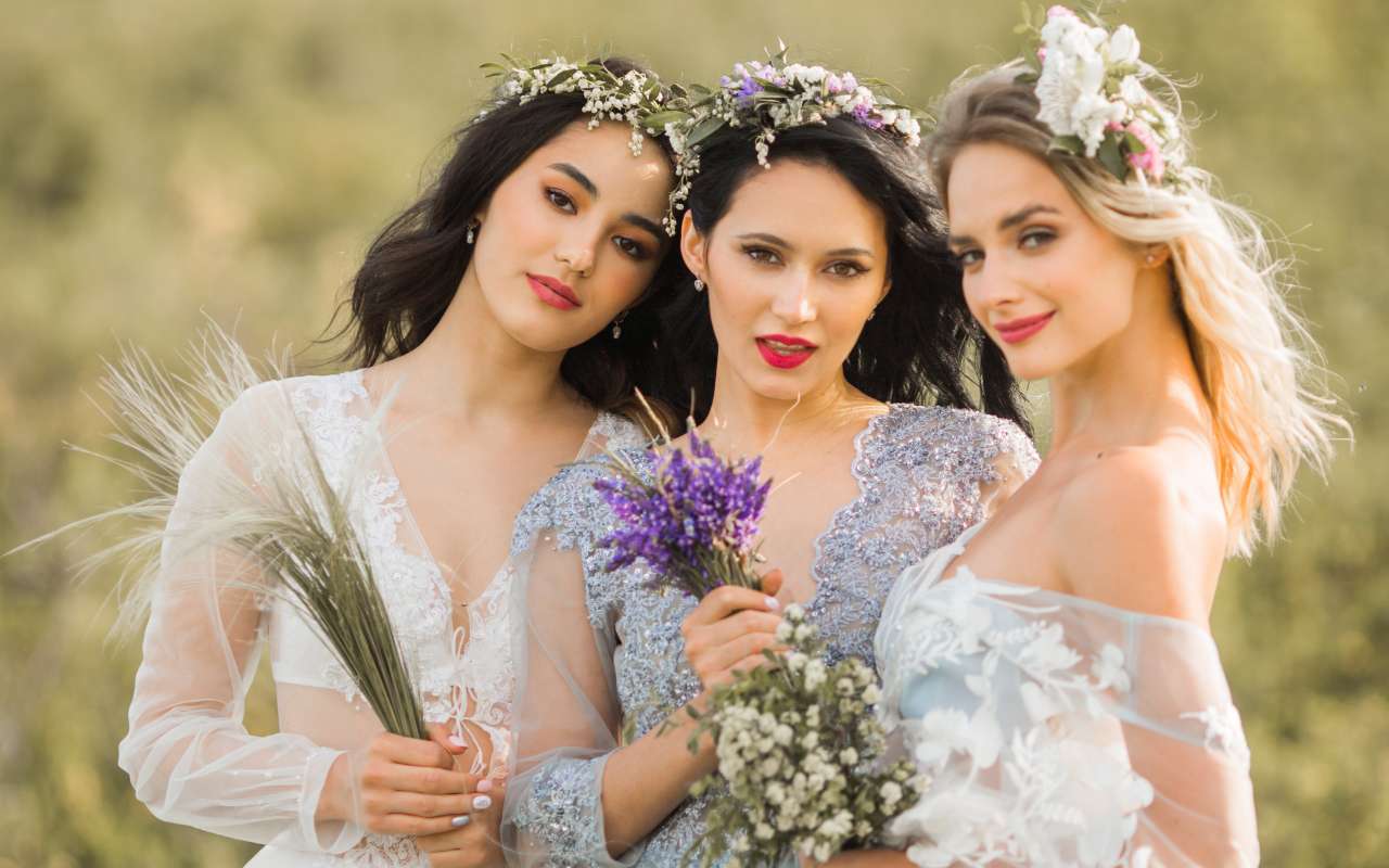 Bridesmaids Wearing Headbands