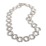 Loop & toggle closure Geo link chain Short necklace Materials: Plated Metal Length 40 cm