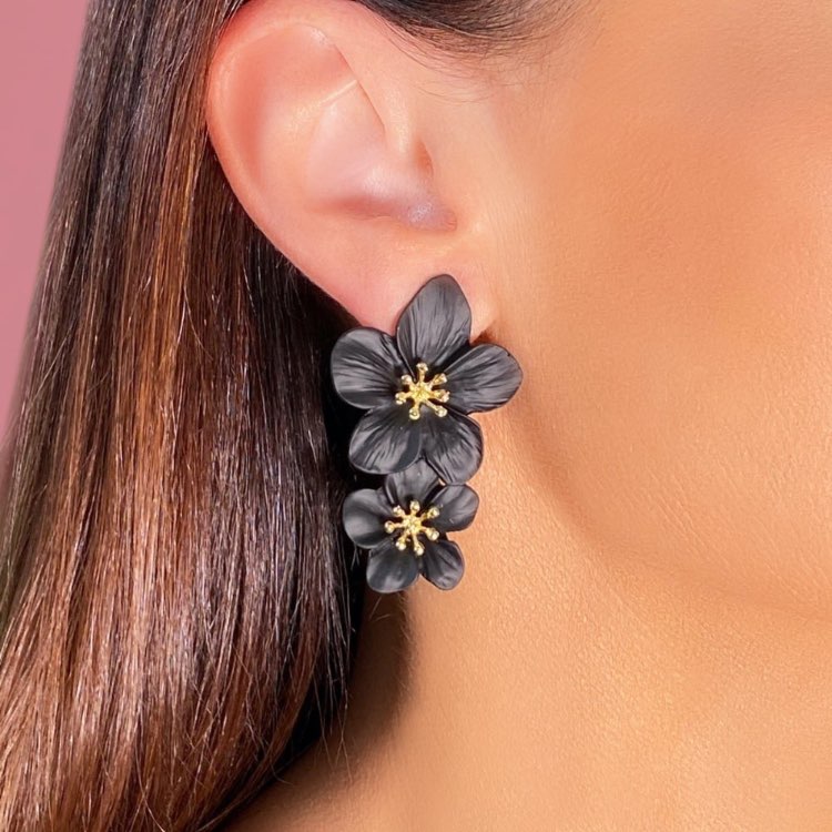 Model wearing Painted Alloy Flower Statement Earrings with Gold Centres-Black