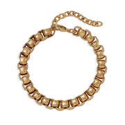 Larger box chain bracelet in brushed gold made from Zinc alloy